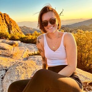 Meet your Posher, Sabrina